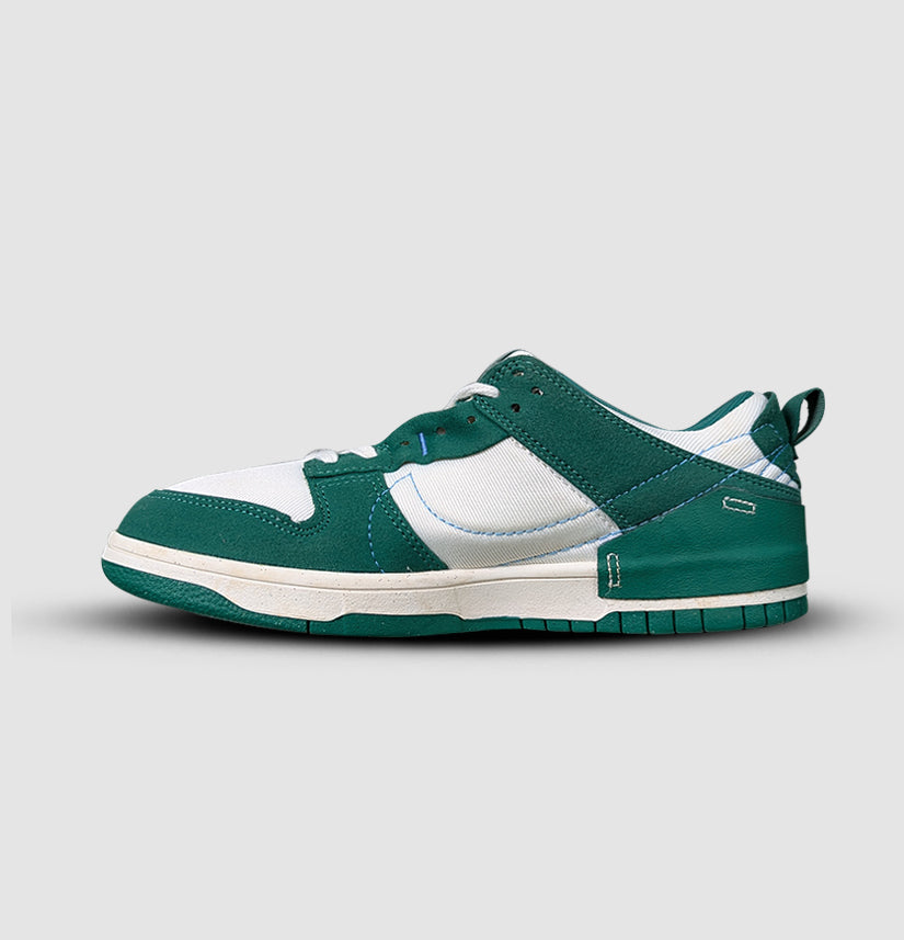 Nike Dunk Low Liswpt in Green – unisex sneakers that blend retro basketball heritage with modern streetwear fashion.