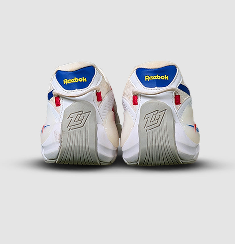 Reebok Zig Kinetica 2.5 Unisex Sneakers – White/Blue/Red Performance Style